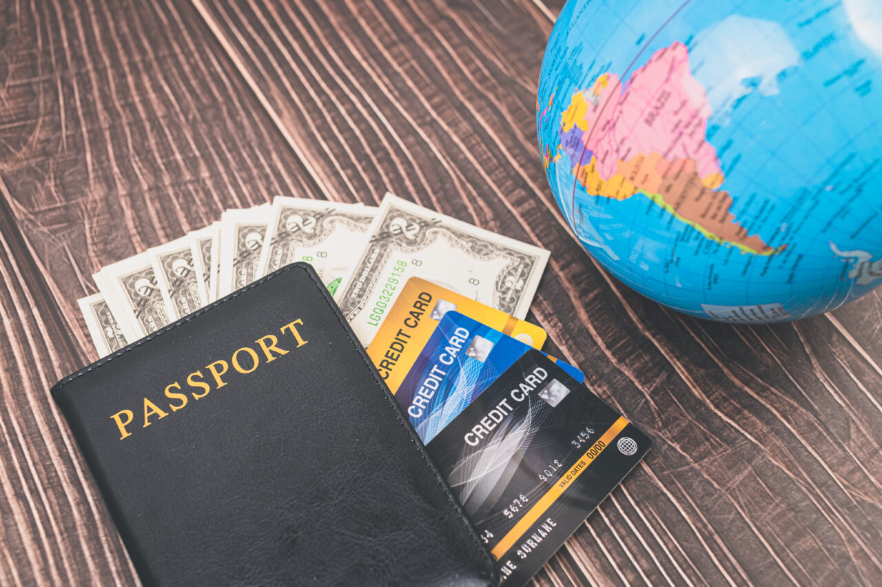 Mai multe țări europene solicită reguli mai stricte privind eliberarea vizelor turiștilor ruși