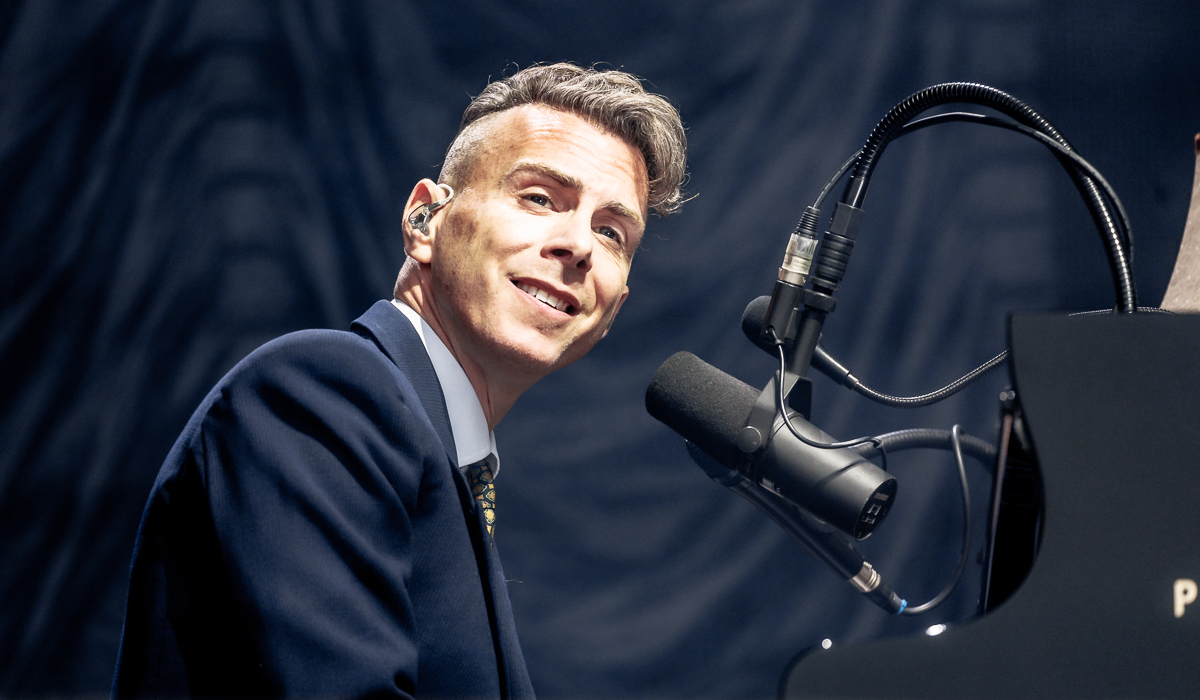 Celebrul muzician israelian, Asaf Avidan, ar fi primit cetățenie română. Ce a declarat acesta în timpul concertului din România