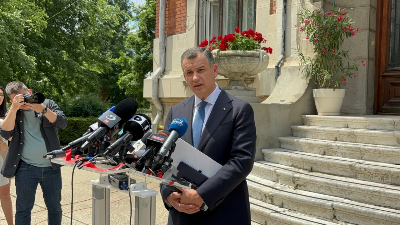 Tomac îl laudă pe Bolojan pentru “reformele importante” și s