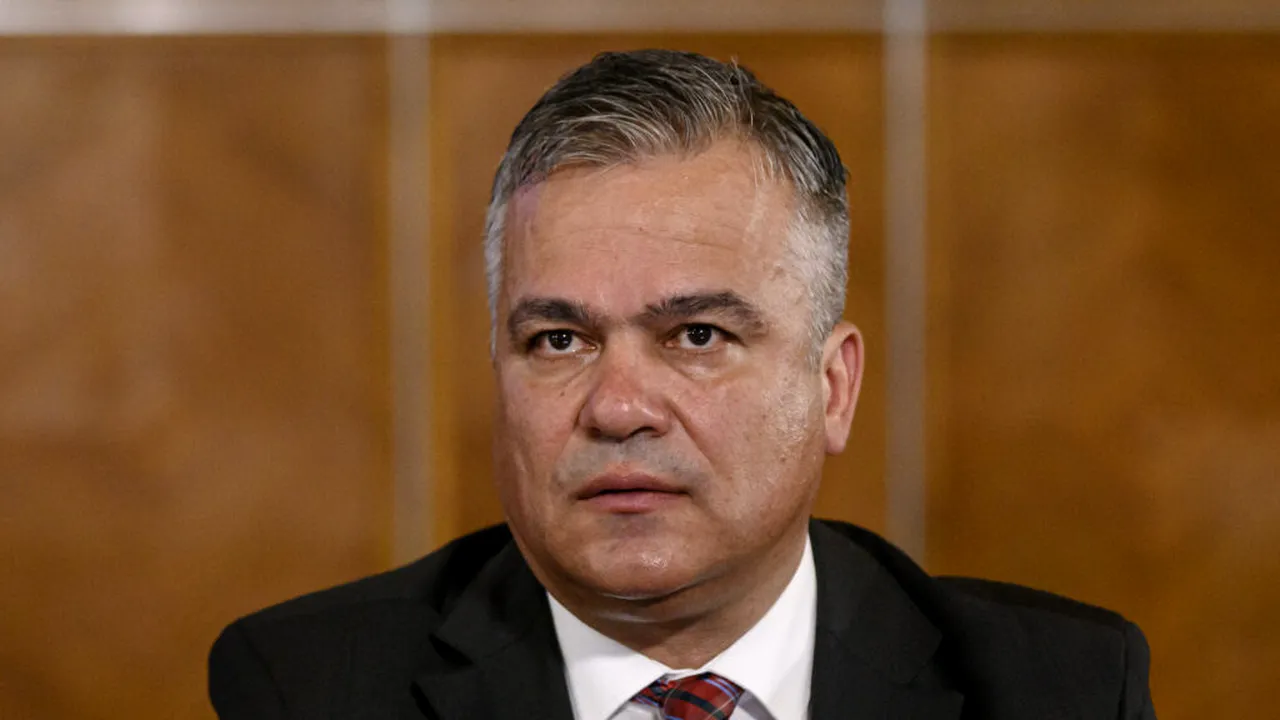 Adrian Veștea a reacționat după ce USR a anunțat că nu poate susține un guvern care „se naște din trădare”. Ce spune despre o colaborare cu PSD
