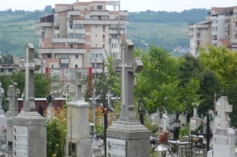 O femeie și-a ucis familia, soțul și cei trei copii, după ce le-a ascuns că are Covid-19