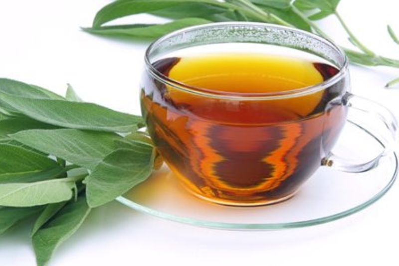 TOP 8 ceaiuri care ne detoxifică ficatul: de la ceaiul de păpădie la ceaiul de pătrunjel