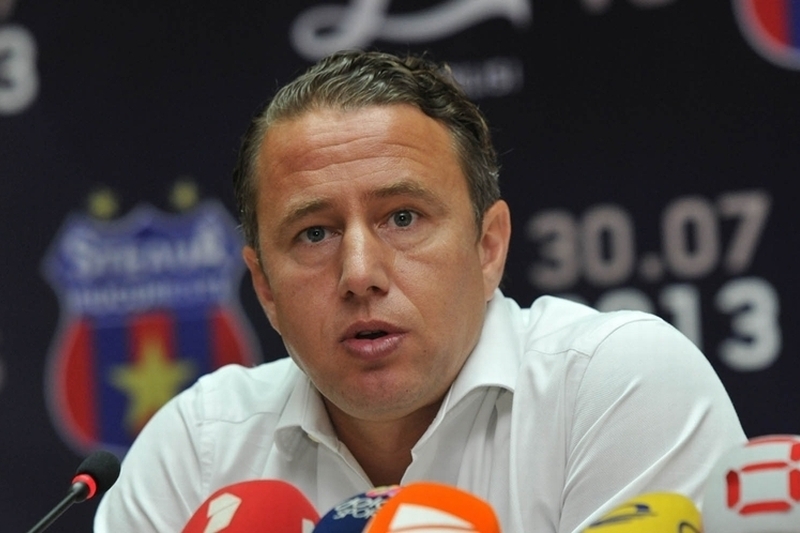 Cu cine a SEMNAT Laurențiu Reghecampf