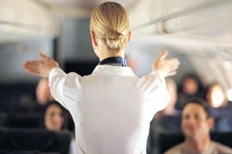 Scandal de proporții după ce mai multe candidate pentru postul de stewardesă au fost puse să se dezbrace la interviul de angajare pentru Kuwait Airways