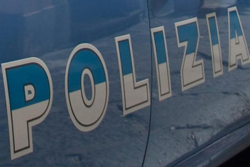 Cadavrul unui român a fost găsit printre gunoaiele din apropierea unui supermarket din Italia. Trupul bărbatului, în vârstă de 30 de ani, era într-o stare avansată de putrefacție