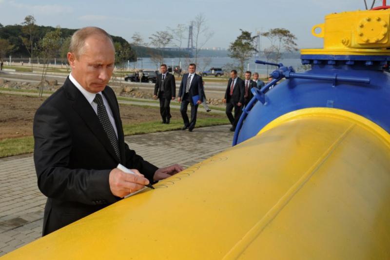 Putin toarnă și mai mult gaz pe foc în „ograda” Europei. Președintele rus ridică prețul amenințărilor: „Se sinucid economic…”