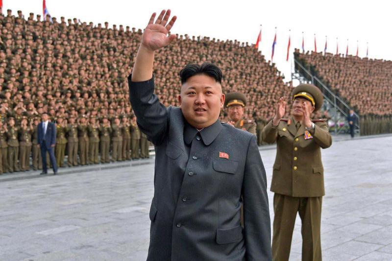 Un înalt oficial militar nord-coreean a fost demis din funcție pentru corupție. Pedeapsa, aplicată în prezența lui Kim Jong-un