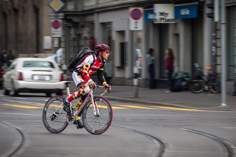 Orașul care a interzis BICICLETELE, trotinetele și skateboard-urile. De ce s-a luat această măsură