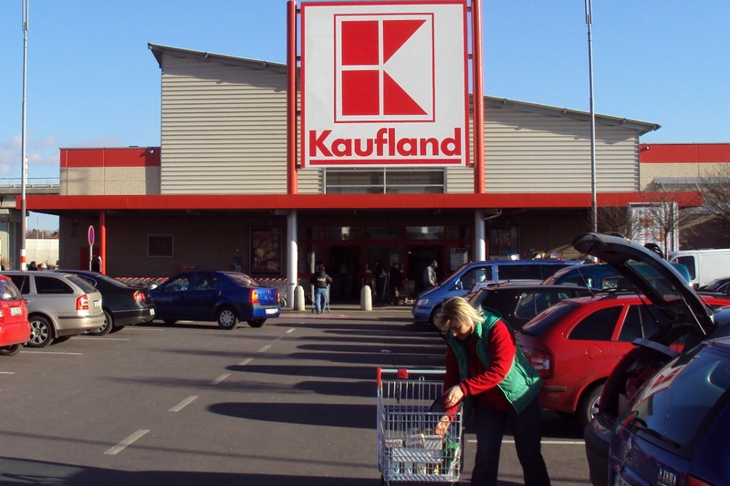 Programul magazinelor de Sfântul Andrei și Ziua Națională. Când veți putea merge la Lidl, Kaufland sau Auchan