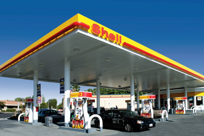Shell întrerupe toate legăturile cu Rusia și anunță că nu mai cumpără petrol din această țară