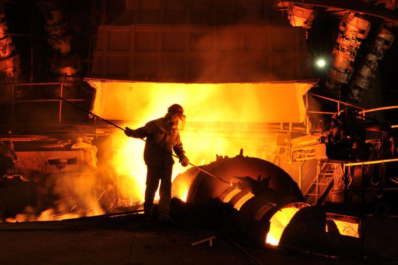 România, campioana Europei de Est la dezindustrializare. Pierdem coloși strategici, în vreme ce în Europa se cere tot mai mult reindustrializarea