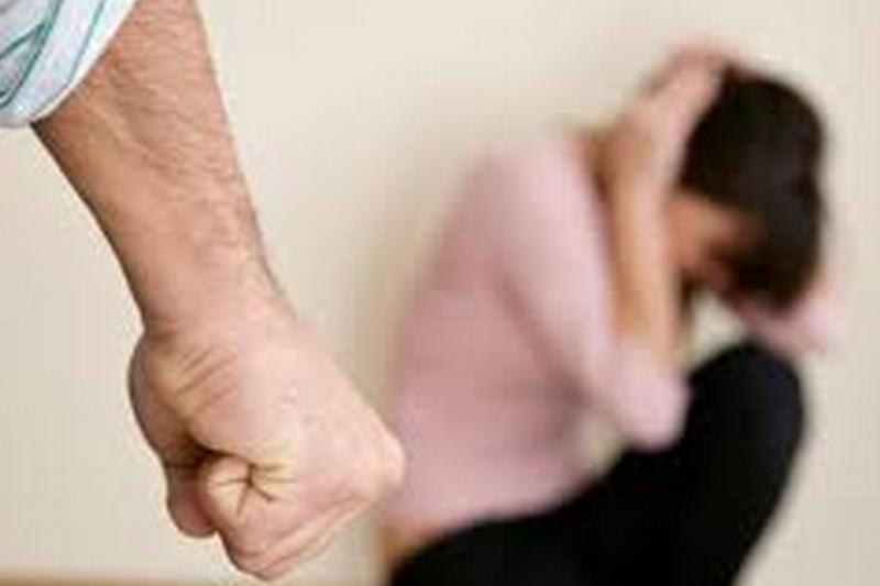 O româncă din Italia și-a dat mama în judecată. MĂRTURII halucinante despre cum era tratată și ținută pe coji de nucă / Femeia a fost condamnată