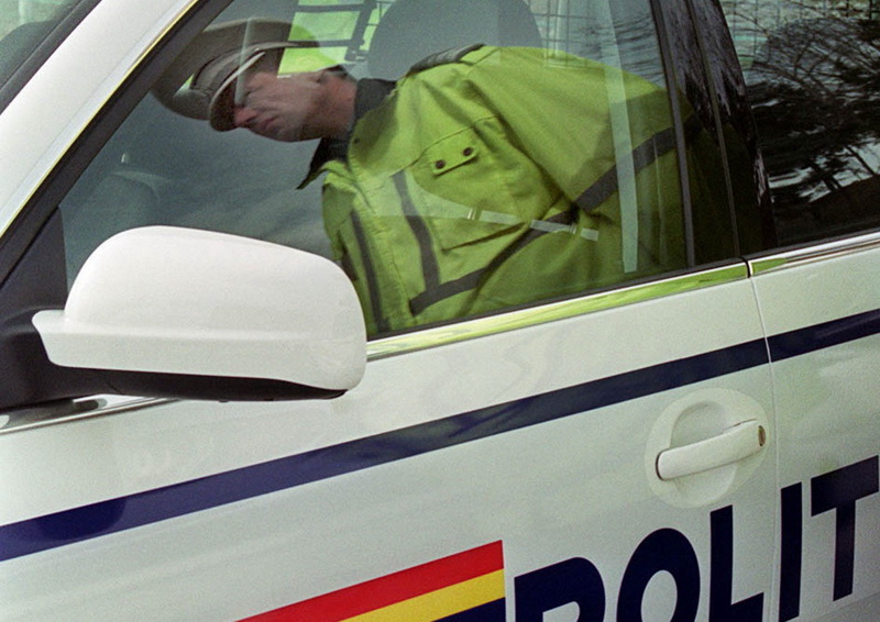 Cadavrul unui bărbat dispărut din Buzău a fost găsit ÎNGROPAT în curtea nașului său. Suspectul, de negăsit