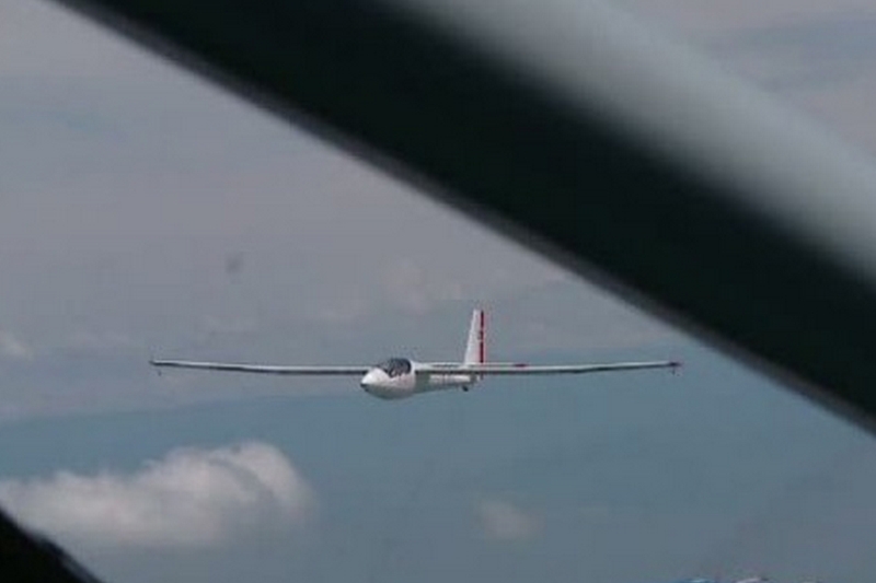 Cine era pilotul planorului PRĂBUȘIT în Bihor. Se filma în timp ce făcea acrobații