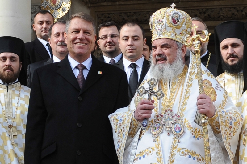 Klaus Iohannis a participat la sfințirea Bisericii Cotroceni, alături de Patriarhul  Daniel - Gândul