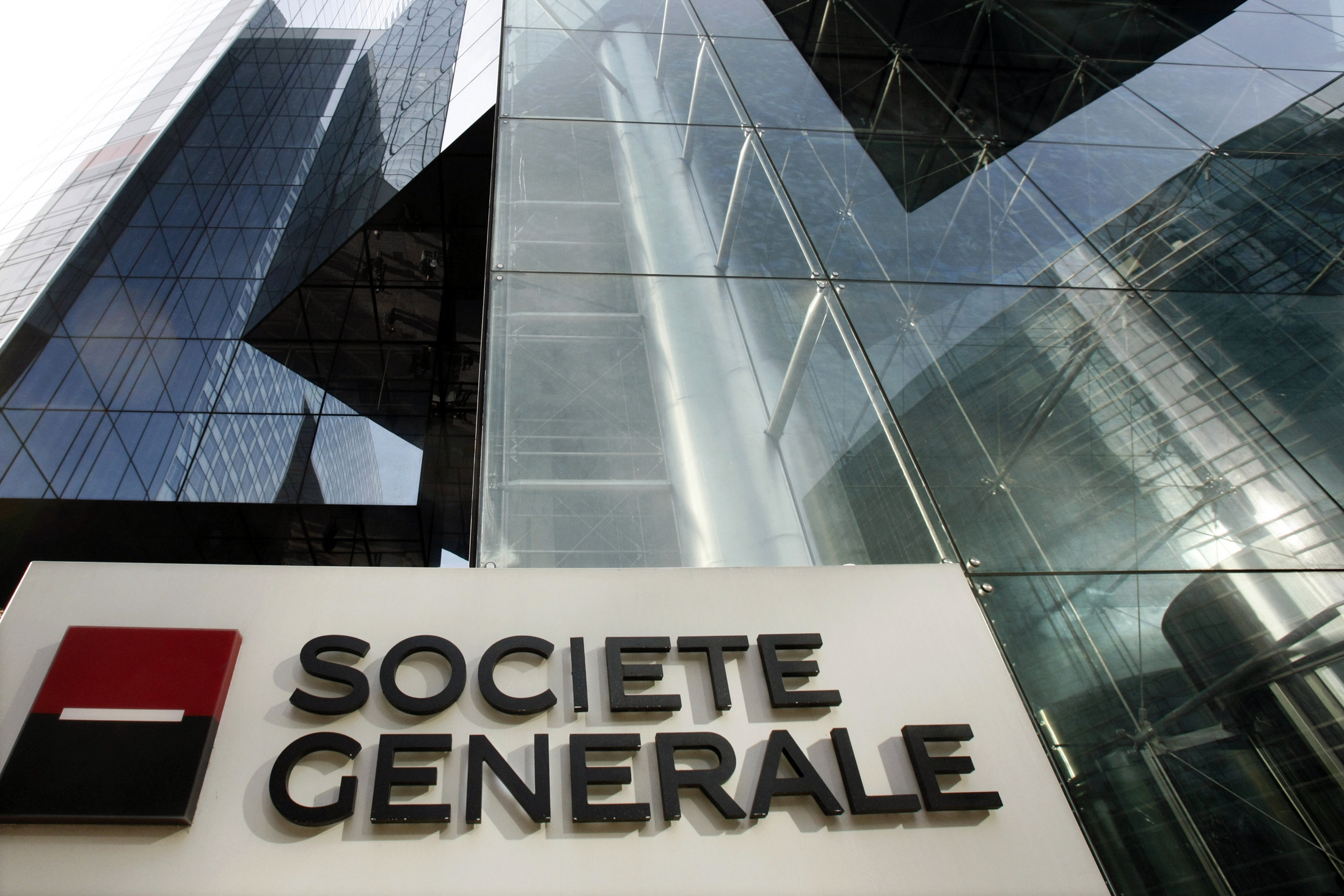 Societe Generale va plăti 105 MILIOANE de dolari pentru a soluţiona litigiile cu investitori americani care o acuză că a manipulat dobânda Euribor