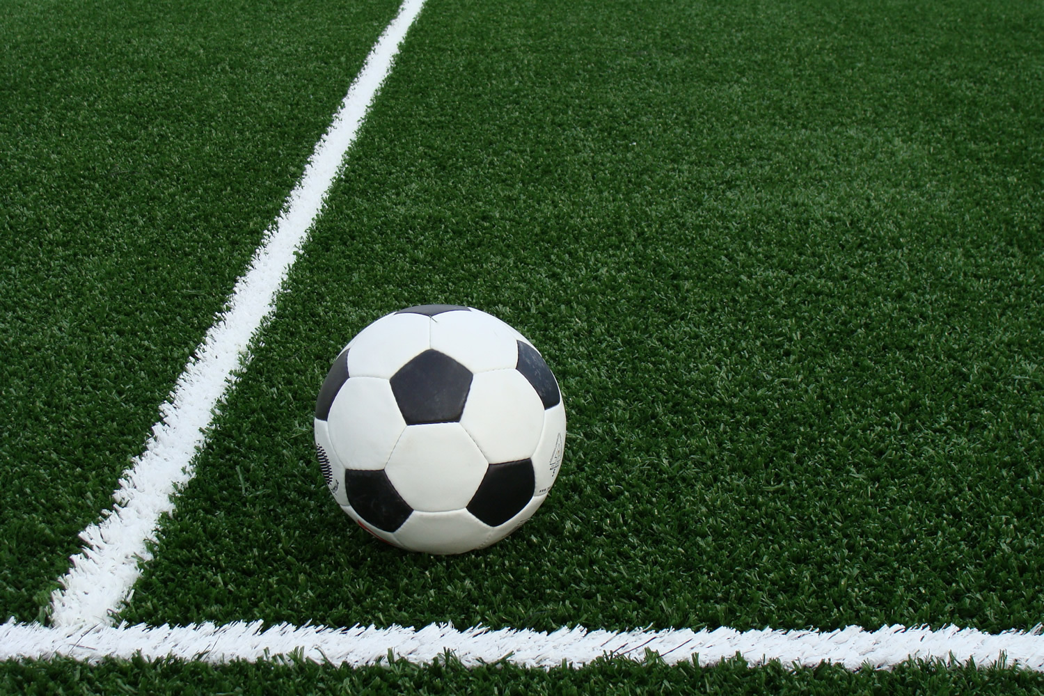 Presa sportivă, în doliu: Prezentatorul de televiziune a murit la 71 de ani: „A lăsat un gol imens”