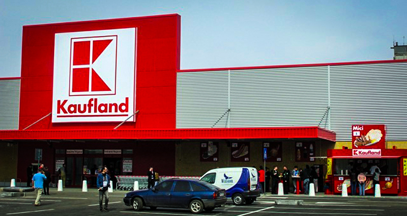 Cum se intră la Kaufland, după introducerea noilor restricții. Ce program are hypermarketul
