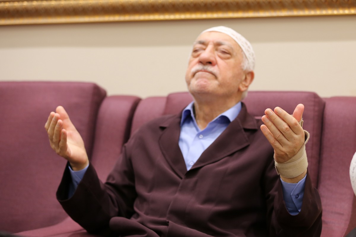 A murit Fethullah GULEN, rivalul lui Erdogan!/Clericul turc, care trăia în exil, în America, a fost acuzat de lovitura de stat eșuată din 2016