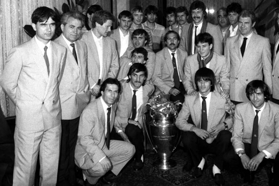 Steaua sărbătorește azi 37 de ani de la câștigarea Cupei Campionilor Europeni! Ce mesaje au transmis cei de la CSA și FCSB