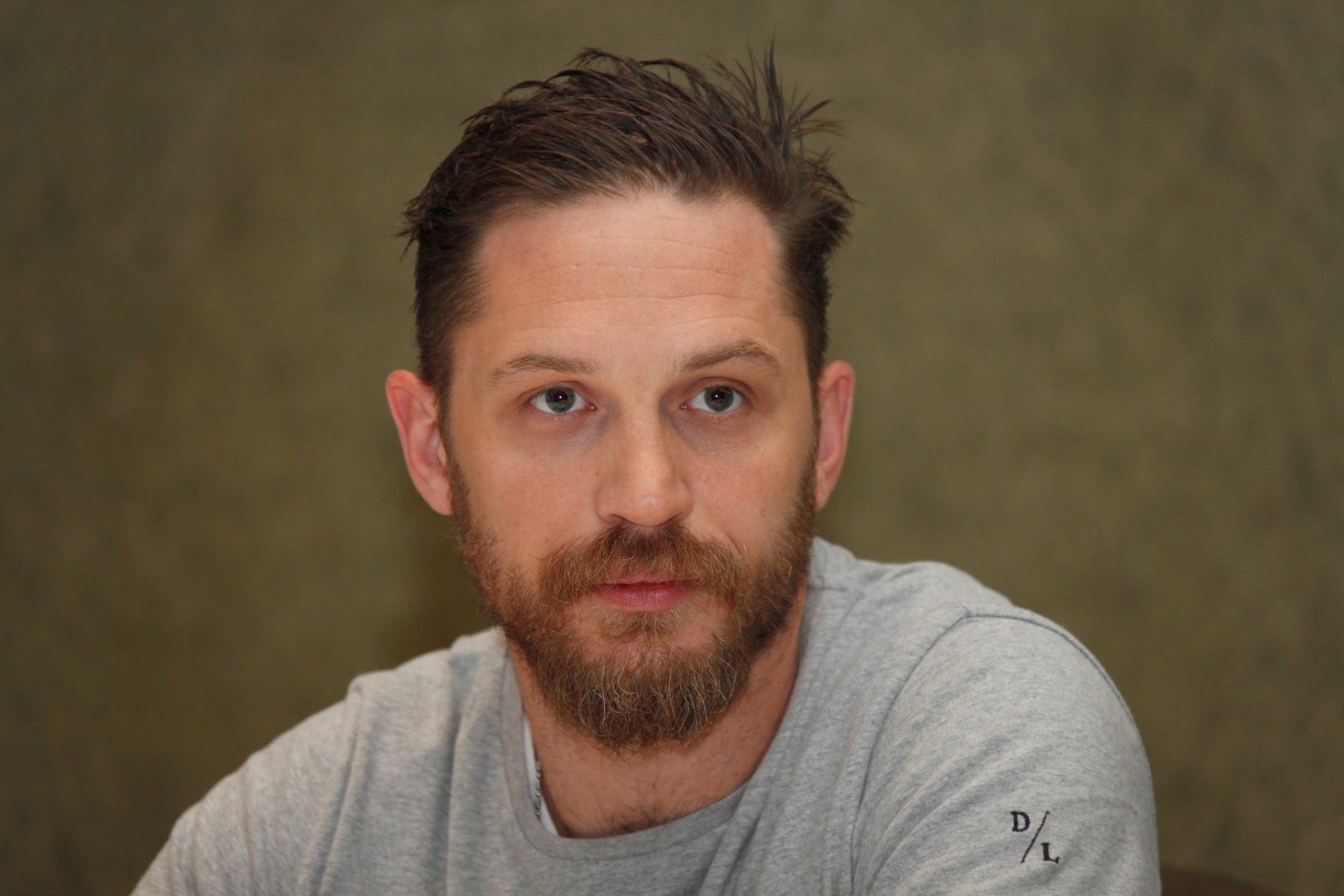 Apariție surpriză a actorului Tom Hardy la un campionat de arte marțiale, unde a câștigat medalia de aur