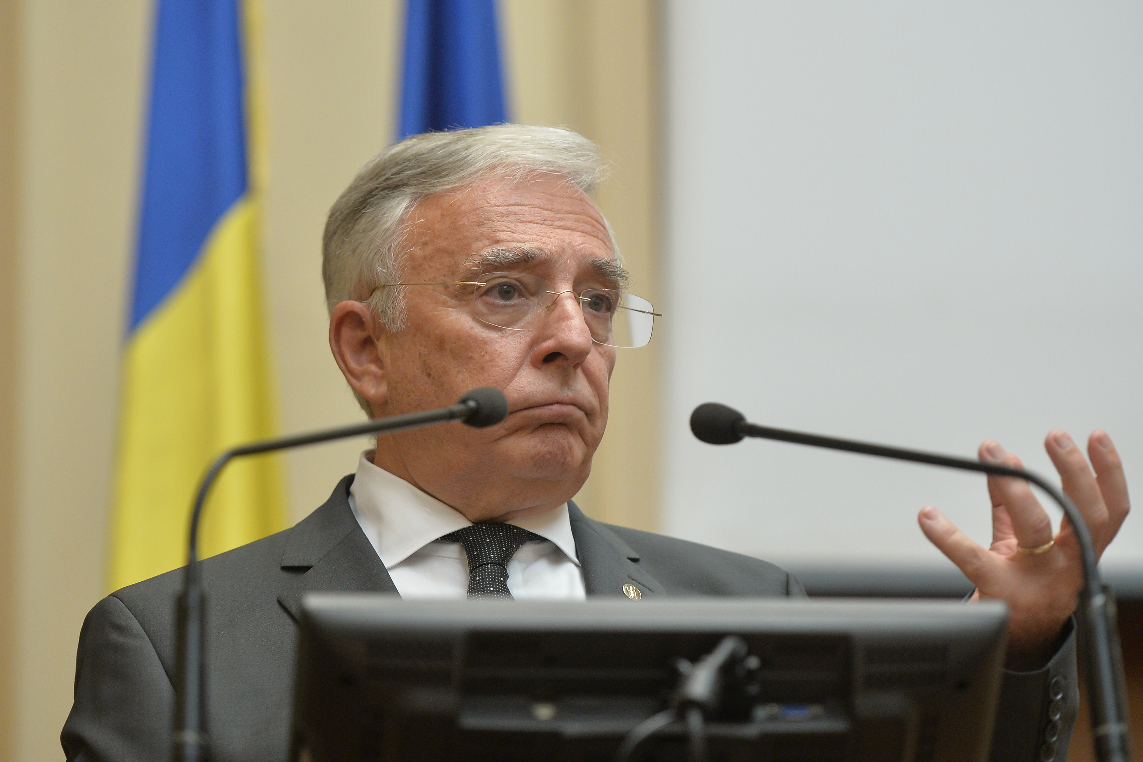 Isărescu, AVERTISMENT legat de evoluția prețurilor. Guvernatorul BNR: „Problema României, mult mai serioasă din punct de vedere fiscal”
