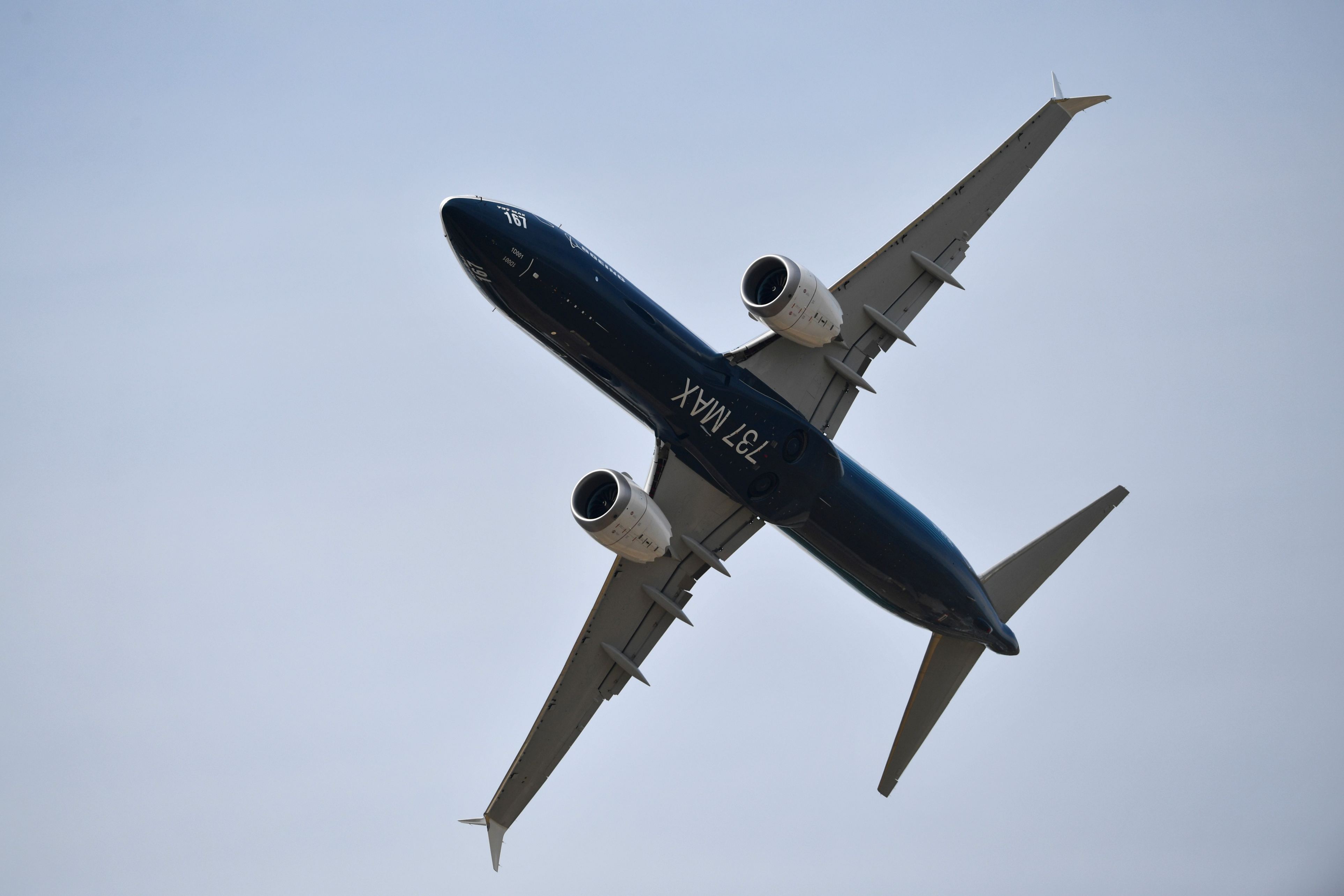 Mai mulți membri ai conducerii Boeing, inclusiv directorul general, DEMISIONEAZĂ, după o serie de incidente de securitate