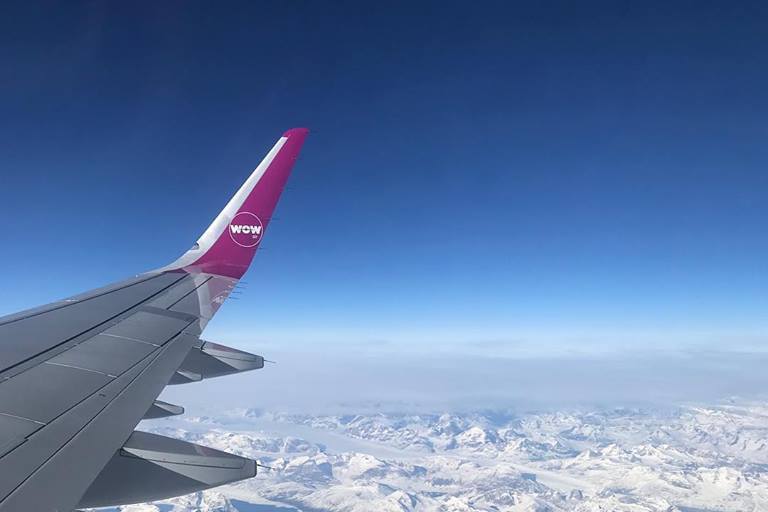 Executivul monitorizează zborurile ANULATE care au legătură cu aeroporturile româneşti. Pasagerii pot cere DESPĂGUBIRI