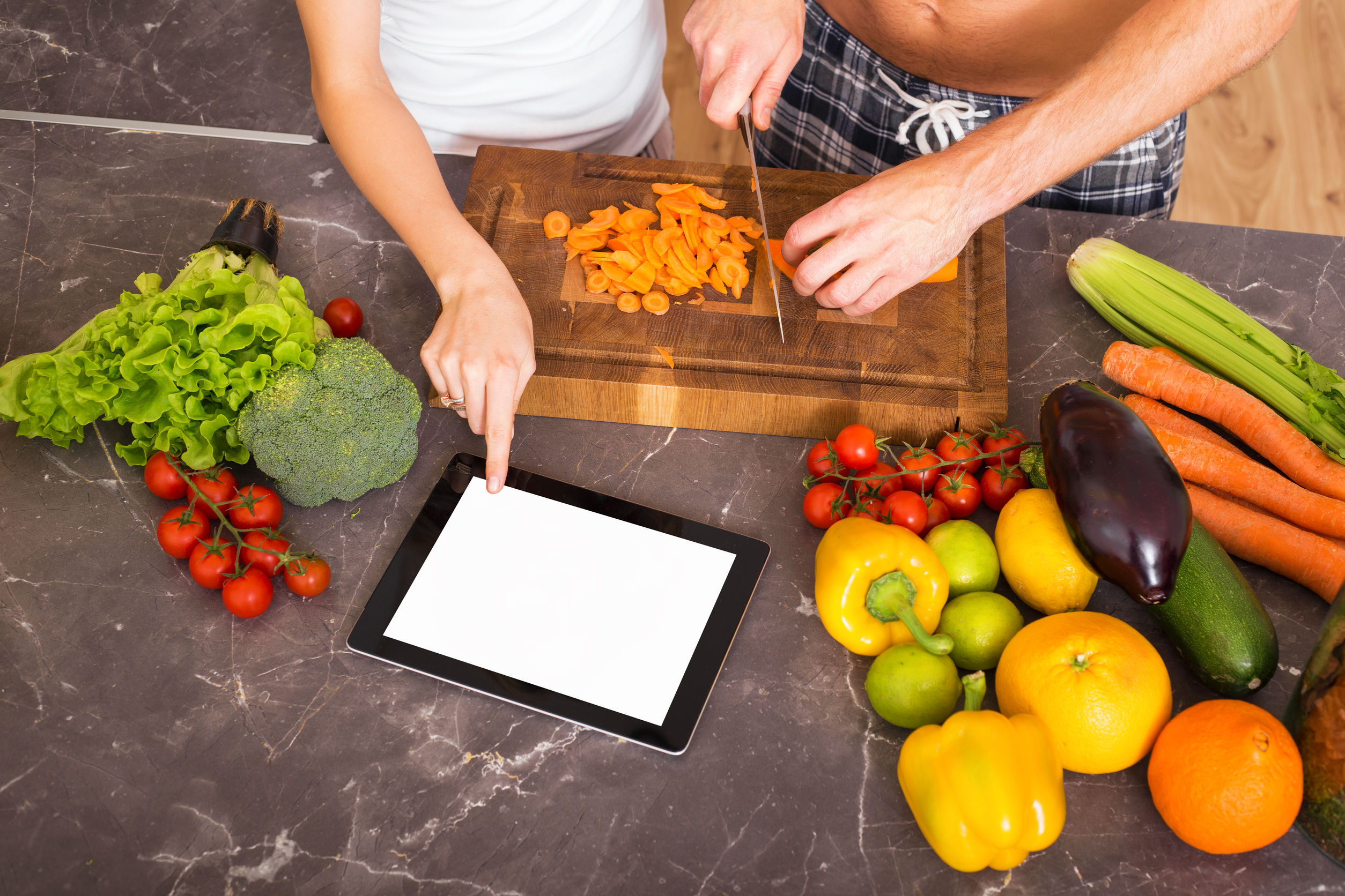 Toxiinfecția alimentară PERTURBĂ microbiomul intestinal. De ce unele persoane fac toxiinfecție alimentară, iar altele nu