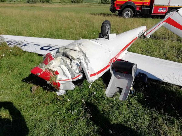 Un planor s-a PRĂBUȘIT lângă Aerodromul Ineu, din județul Bihor. Pilotul nu a mai putut fi salvat