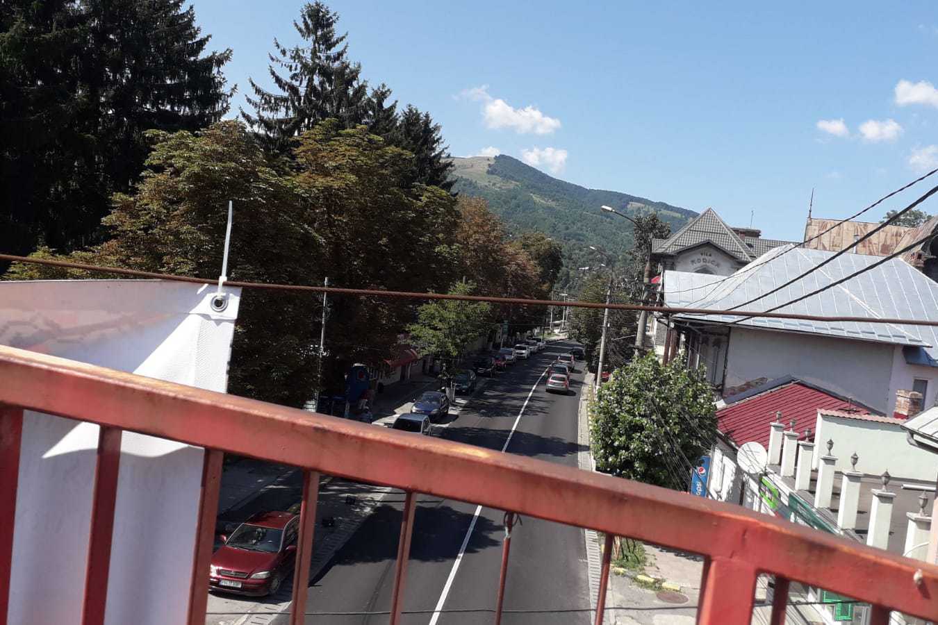 MOTIVUL pentru care un mic oraș din România atrage tot mai mulți tineri și pensionari. Se află la doar două ore de București