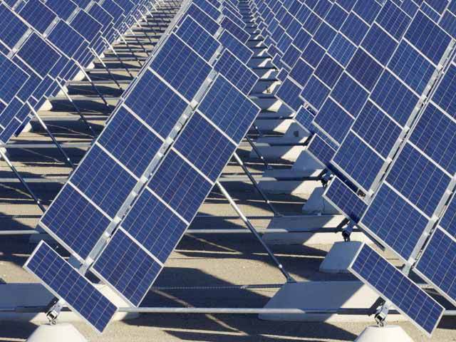 Energia solară a depășit cărbunele în China pentru prima dată. Cum stă Europa în cursa pentru energia curată