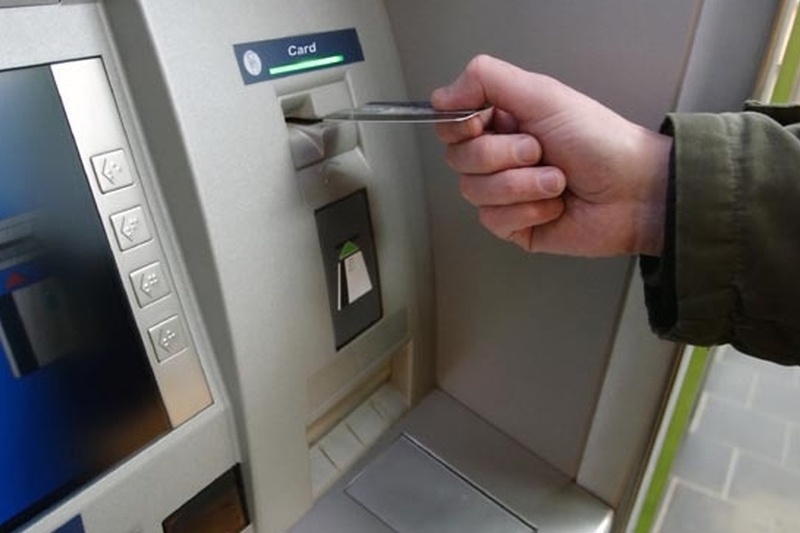 Ce a pățit un bărbat din București care a primit, DIN GREȘEALĂ, 400.000 lei în contul bancar. Cazul a ajuns pe masa judecătorilor