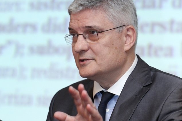 Daniel Dăianu, despre industria financiară: „Băncile centrale ştiu că tot cetăţeanul va plăti, dacă se întâmplă ceva…”