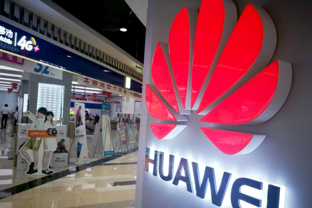Huawei renunță la ANDROID. Când se produce schimbarea