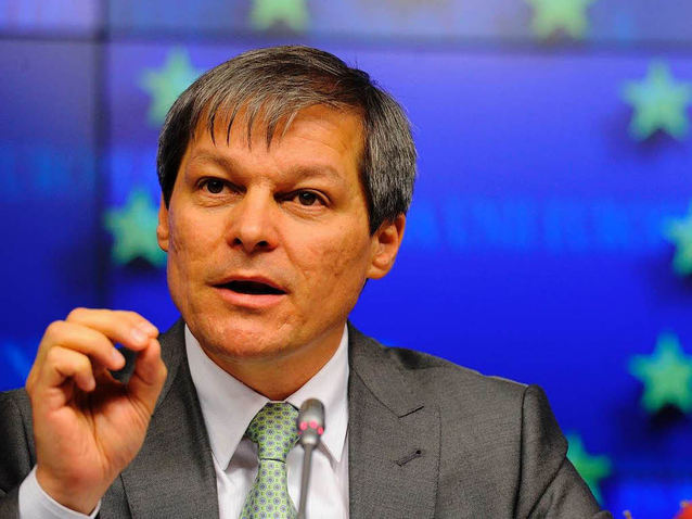ALEGERI PARLAMENTARE 2020. Dacian Cioloș: Se votează în condiții de siguranță, durează maximum 5 minute să votezi