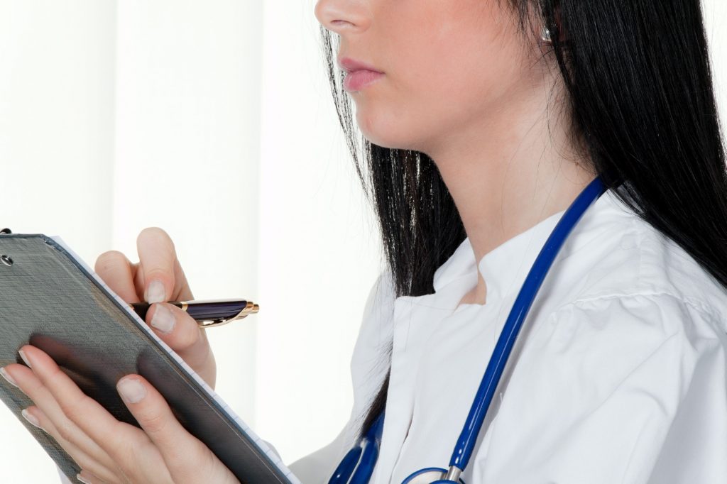 UPDATE: Sesiune extraordinară de REZIDENȚIAT: 962 de candidați concurează pe 626 de locuri / Ministrul Rafila: Ne preocupă medicina de urgenţă