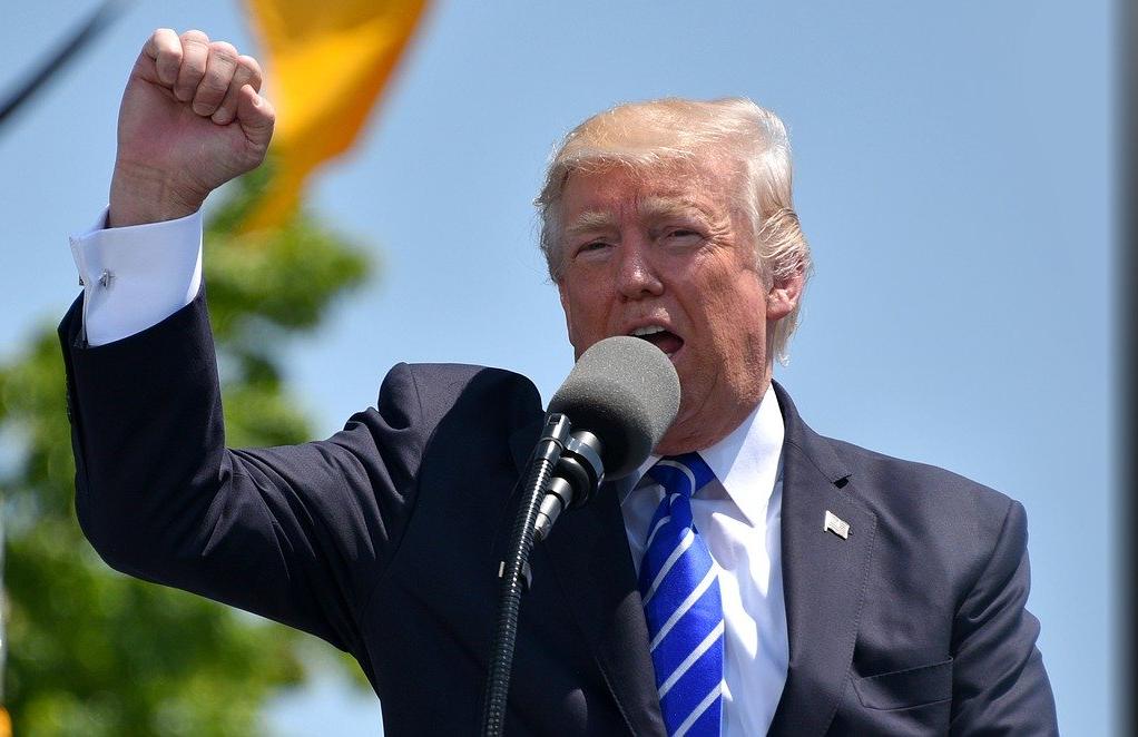 Lovitură pentru Trump! Facebook și YouTube au retras mesajul video al președintelui SUA / Twitter i-a blocat contul!