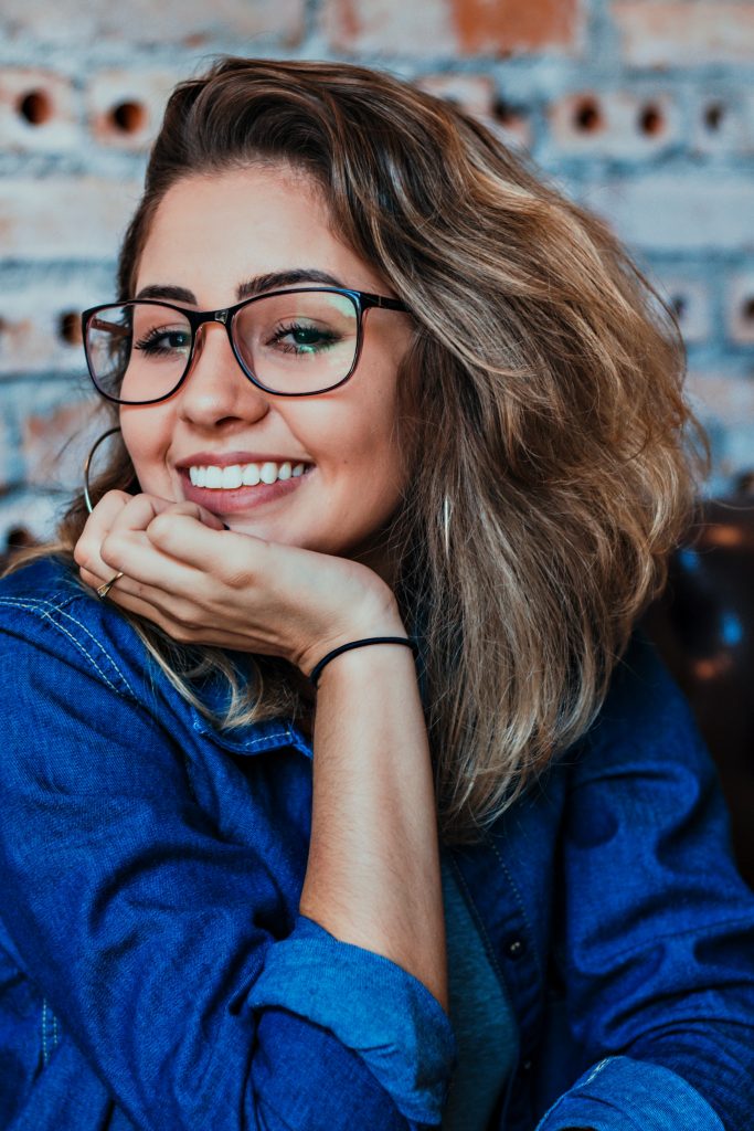 Patru zodii care au cel mai frumos ZÂMBET! Radiază de încredere și optimism, iar cei din jur sunt fermecați de prezența lor