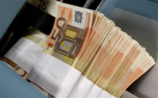 Țara din Europa unde un CASIER câștigă 5.000 de euro pe lună