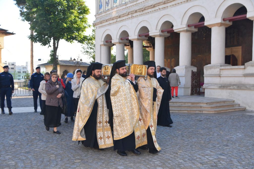 A mai rămas o săptămână până la debutul pelerinajului la racla Sfintei Cuvioase Parascheva. Calendarul manifestării religioase