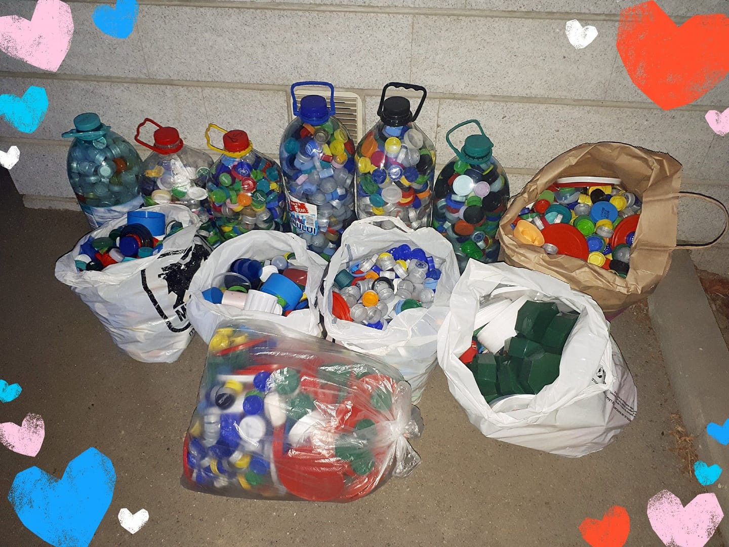 hostage decorate The Hotel RESPONSABILITATE SOCIALĂ. Capacele de plastic reciclate chiar pot salva  vieți