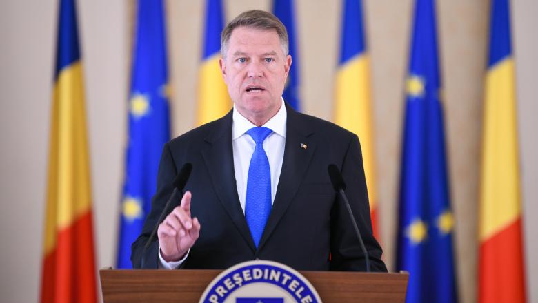 Iohannis sesizează CCR cu privire la Legea care permite celor care dețin permis categoria B și au 24 de ani împliniți să conducă anumite motociclete