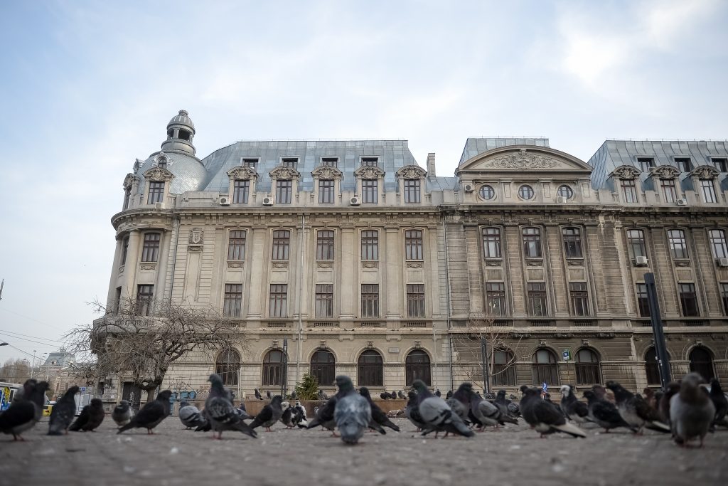 Universitatea din Bucureşti reia toate activităţile didactice în sălile de curs de la 1 octombrie