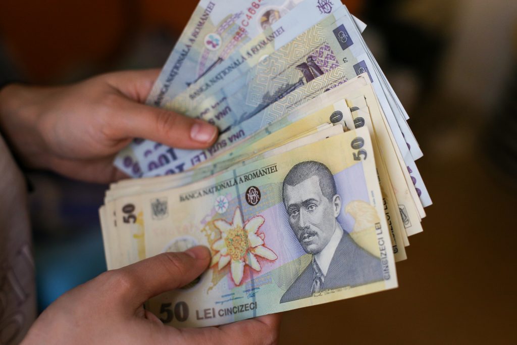 Se măresc ratele la credite. Indicele ROBOR a crescut la cel mai mare nivel din ultimii 9 ani