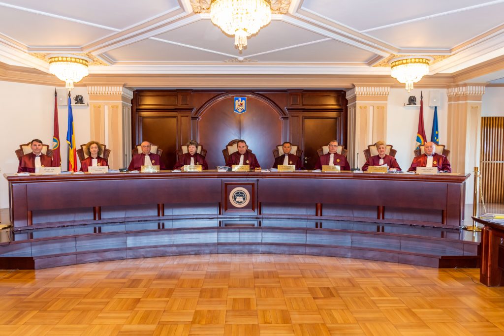 CCR a respins obiecția de neconstituționalitate a lui Klaus Iohannis privind organizarea și exploatarea jocurilor de noroc