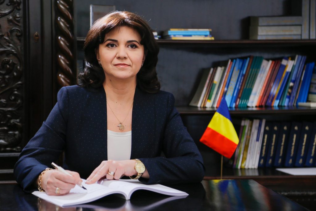 Monica Anisie, apel către autorități pentru organizarea Evaluării Naționale: „Să se pregătească pentru caniculă!”