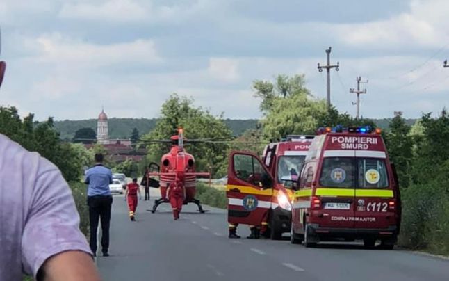 Fetița de 8 ani a unui preot din Făgăraș a murit, după ce s-a izbit cu bicicleta de un utilaj agricol parcat pe marginea drumuluii