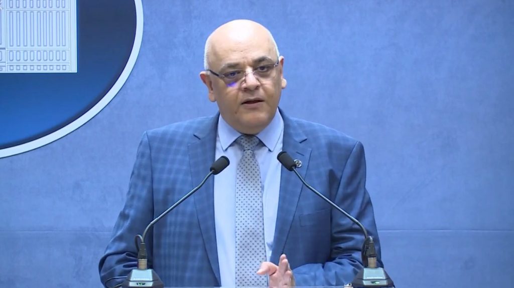 România ar putea interzice zborurile din Regatul Unit! Raed Arafat: „Dacă se impun măsuri…”
