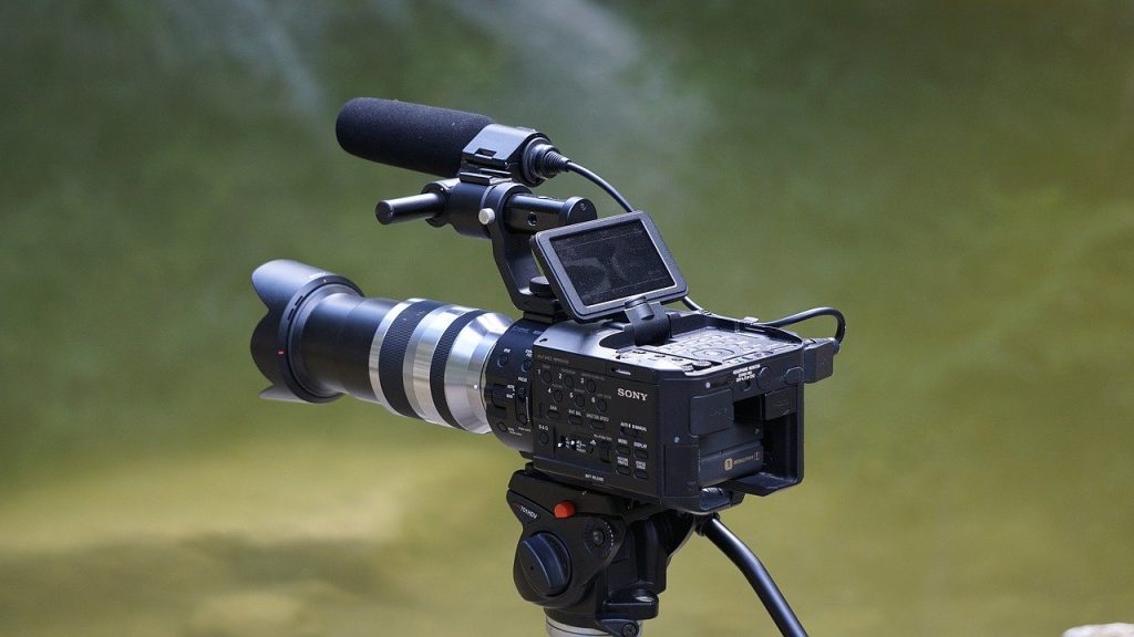 Reacția unei celebre prezentatoare din Pro Tv, după ce a fost dată afară din trust